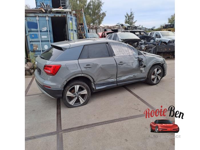 Audi Q2 1.5 35 TFSI 16V Skrotfordon (2019, GRIJS)