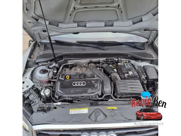 Audi Q2 1.5 35 TFSI 16V Skrotfordon (2019, GRIJS)