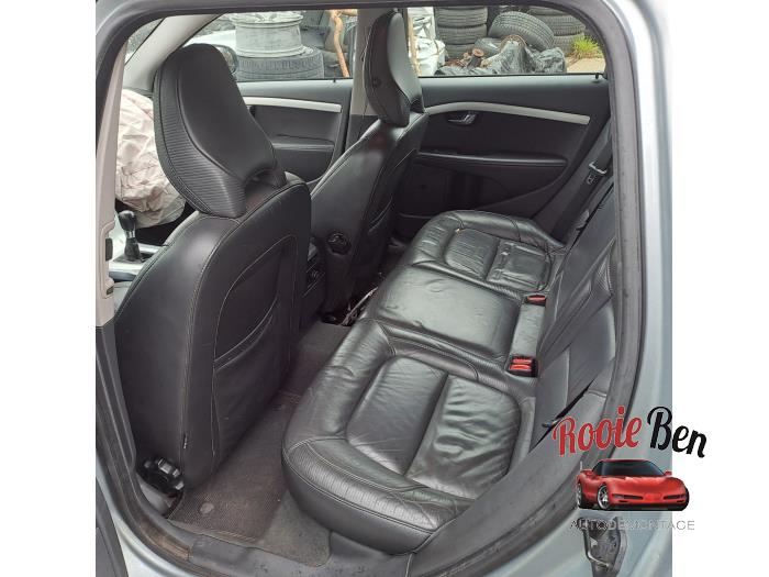 Volvo V70 1.6 T4 16V Vehículo de desguace (2013, Gris)