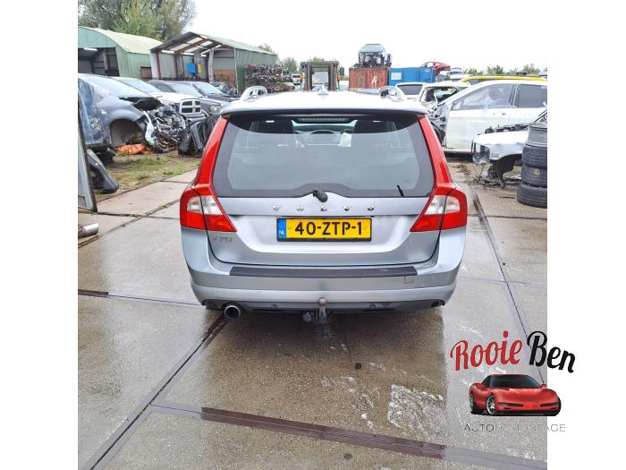 Volvo V70 1.6 T4 16V Vehículo de desguace (2013, Gris)