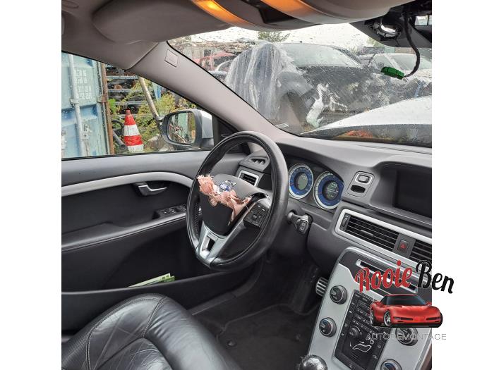 Volvo V70 1.6 T4 16V Vehículo de desguace (2013, Gris)