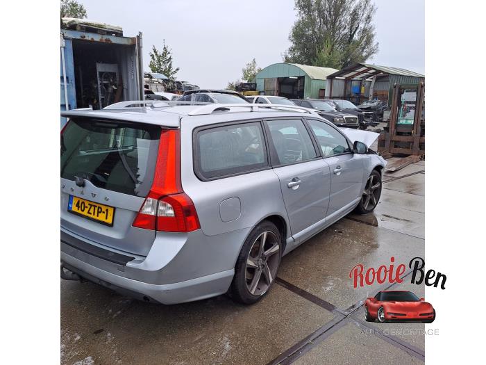 Volvo V70 1.6 T4 16V Vehículo de desguace (2013, Gris)
