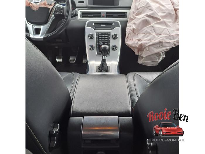 Volvo V70 1.6 T4 16V Vehículo de desguace (2013, Gris)