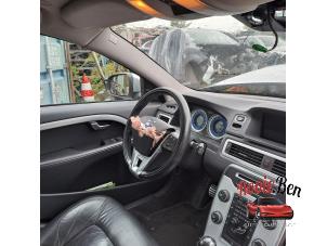 Volvo V70 1.6 T4 16V Vehículo de desguace (2013, Gris)