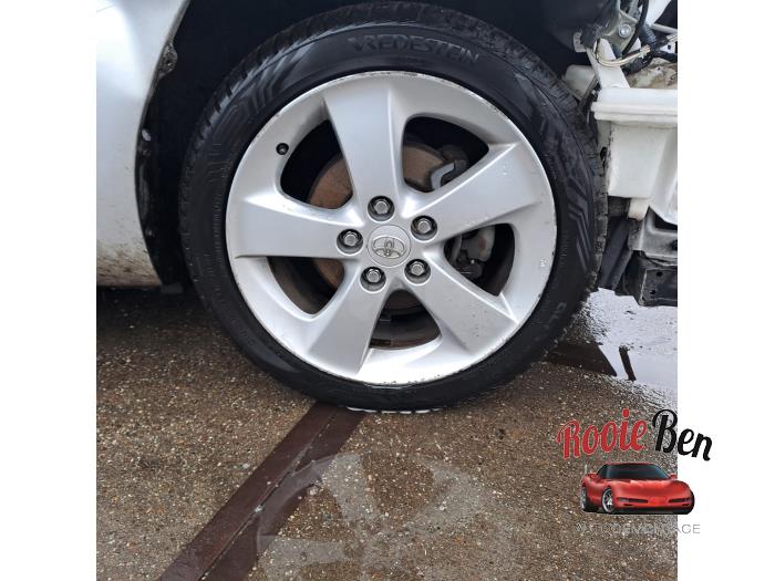 Toyota Auris 1.8 16V HSD Full Hybrid Skadat fordon (2011, GRIJS)