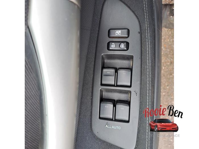 Toyota Auris 1.8 16V HSD Full Hybrid Skadat fordon (2011, GRIJS)