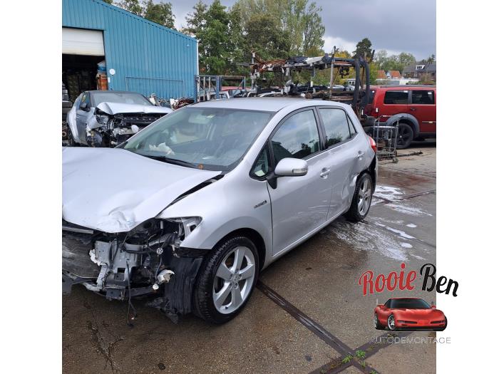 Toyota Auris 1.8 16V HSD Full Hybrid Skadat fordon (2011, GRIJS)