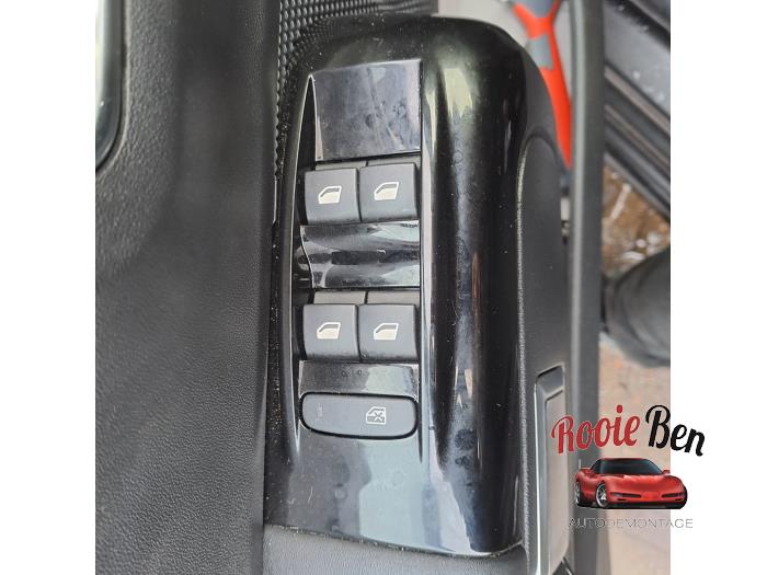 Citroen C3 1.2 Vti 12V PureTech Samochód złomowany (2024, Szary)