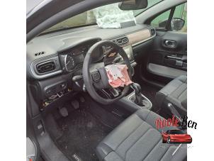 Citroen C3 1.2 Vti 12V PureTech Samochód złomowany (2024, Szary)