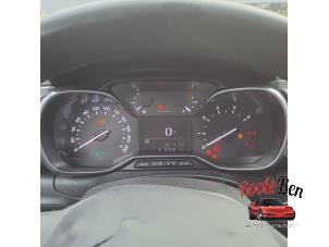 Citroen C3 1.2 Vti 12V PureTech Samochód złomowany (2024, Szary)