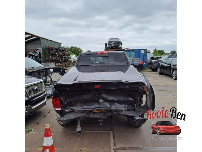 Dodge Ram 1500 5.7 V8 Hemi 1500 4x2 Unfallauto (2011, Schwarz)