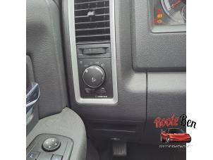 Dodge Ram 1500 5.7 V8 Hemi 1500 4x2 Unfallauto (2011, Schwarz)