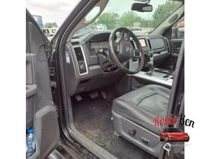 Dodge Ram 1500 5.7 V8 Hemi 1500 4x2 Unfallauto (2011, Schwarz)