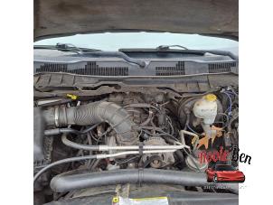 Dodge Ram 1500 5.7 V8 Hemi 1500 4x2 Unfallauto (2011, Schwarz)