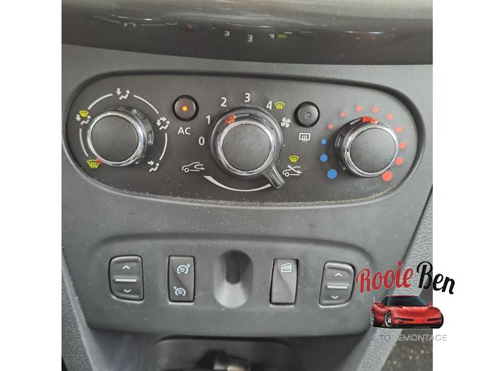 Dacia Logan MCV II/III/Sandero Wagon 0.9 TCE 12V Coche dañado (2014, Negro)
