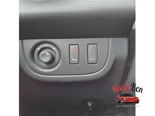 Dacia Logan MCV II/III/Sandero Wagon 0.9 TCE 12V Coche dañado (2014, Negro)