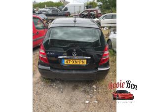 Mercedes A 1.7 A-170 5-Drs. Coche dañado (2006, Negro)
