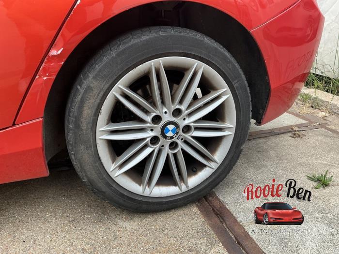 BMW 1-Serie Coche dañado (2012)