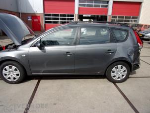Hyundai i30 Crosswagon 1.6 CVVT 16V Samochód złomowany (2009, Szary)