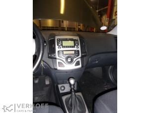Hyundai i30 Crosswagon 1.6 CVVT 16V Samochód złomowany (2009, Szary)
