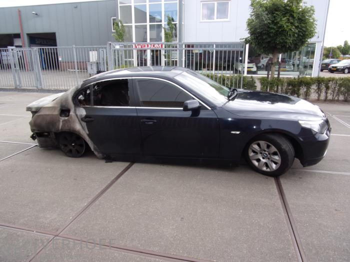 BMW 5 serie 525d 24V Épave (2006, Bleu)