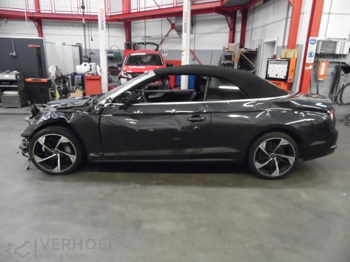 Audi A5 Cabrio 2.0 TFSI Mild Hybrid 16V Quattro Épave (2018, Gris)
