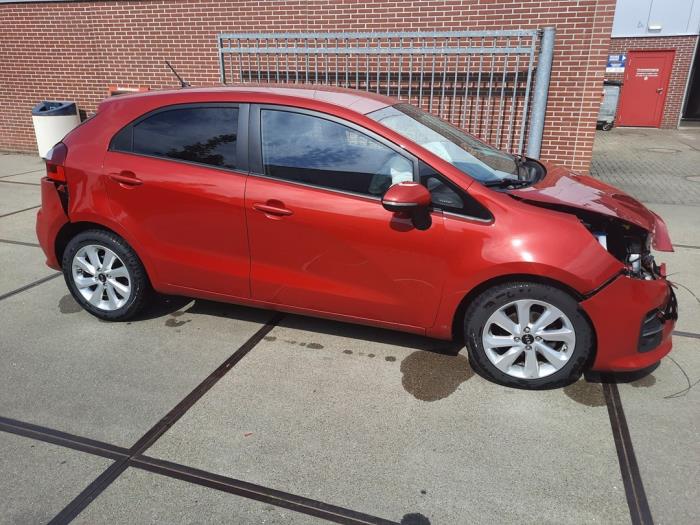 Kia Rio III 1.2 CVVT 16V Vehículo de desguace (2016, Rojo)