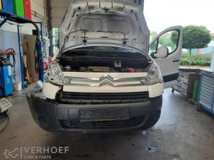 Citroen Berlingo 1.6 Hdi 75 16V Phase 1 Épave (2010, Blanc)