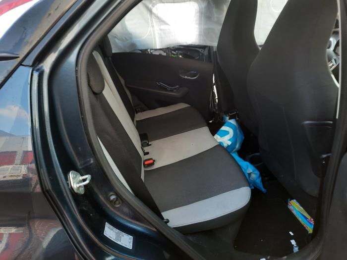 Toyota Aygo 1.0 12V VVT-i Skrotfordon (2017, BLAUW)