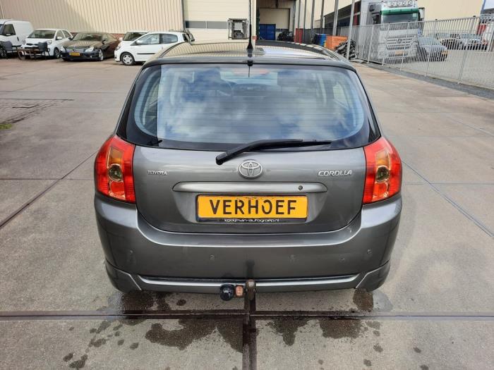 Toyota Corolla 1.4 16V VVT-i Salvage vehicle (2005, Gray)