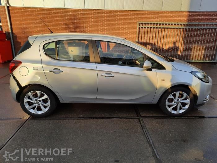 opel-corsa-e-1-3-cdti-16v-ecoflex-pave-2015-gris