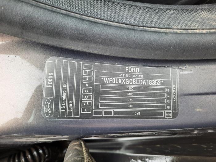 Ford Focus 3 Wagon 1.6 TDCi Samochód złomowany (2013, Brazowy)