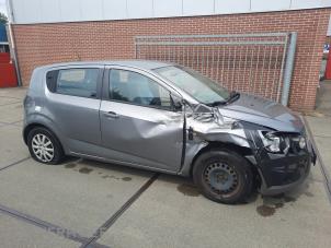Chevrolet Aveo 1.3 D 16V Samochód złomowany (2013, Szary)