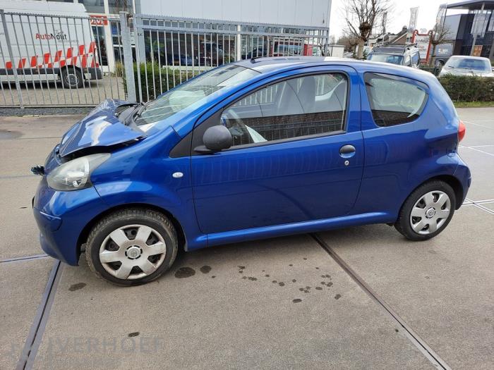 Toyota Aygo 1.0 12V VVT-i Épave (2007, Bleu)