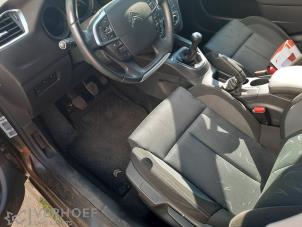 Citroen C4 Berline 1.6 16V VTi Épave (2011, Brun)