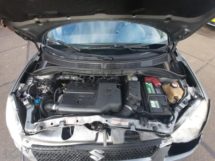 Suzuki Swift 1.3 DDis 16V Épave (2007, Gris)