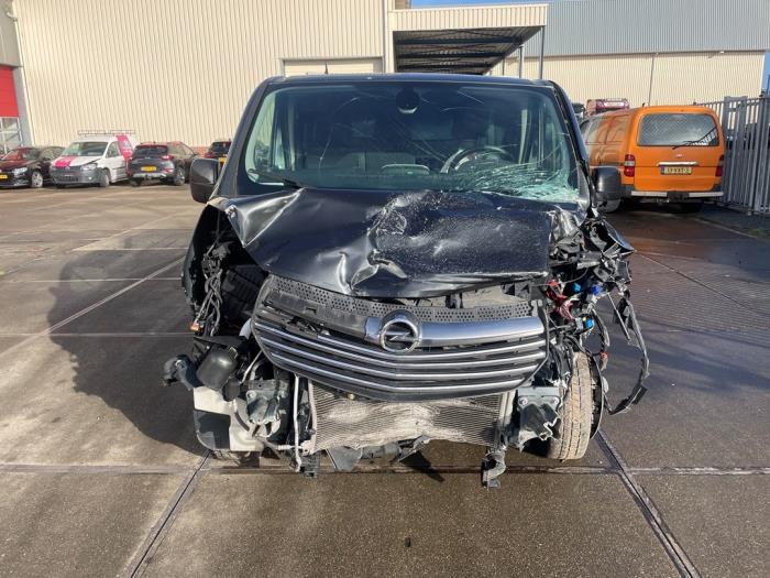 Opel Vivaro 1.6 CDTi BiTurbo Skrotfordon (2017, ZWART)