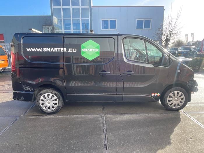 Opel Vivaro 1.6 CDTi BiTurbo Skrotfordon (2017, ZWART)