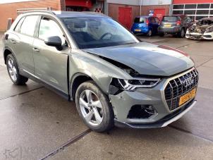 Audi Q3 1.5 35 TFSI 16V Samochód złomowany (2019, Szary)
