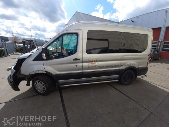 Ford Transit Custom 2.0 TDCi 16V Eco Blue 130 Épave (2020, Gris)
