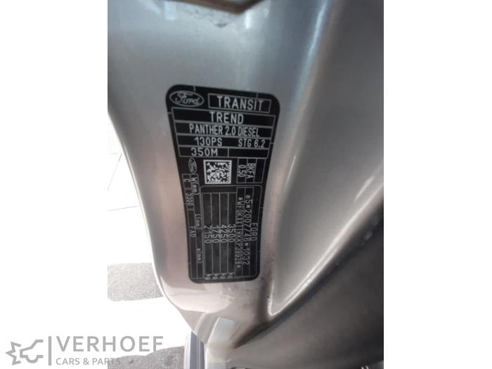 Ford Transit Custom 2.0 TDCi 16V Eco Blue 130 Épave (2020, Gris)