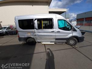 Ford Transit Custom 2.0 TDCi 16V Eco Blue 130 Épave (2020, Gris)