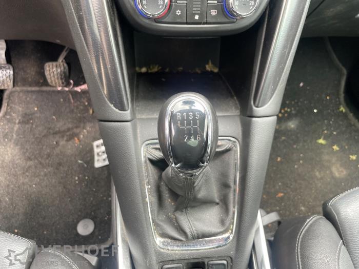 Opel Zafira Tourer 1.6 CDTI 16V ecoFLEX 136 Samochód złomowany (2013, Szary)