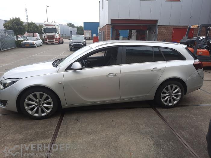 Opel Insignia Sports Tourer 2.0 CDTI 16V 140 ecoFLEX Samochód złomowany (2014, Szary)
