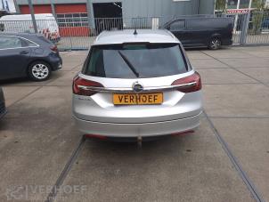 Opel Insignia Sports Tourer 2.0 CDTI 16V 140 ecoFLEX Samochód złomowany (2014, Szary)