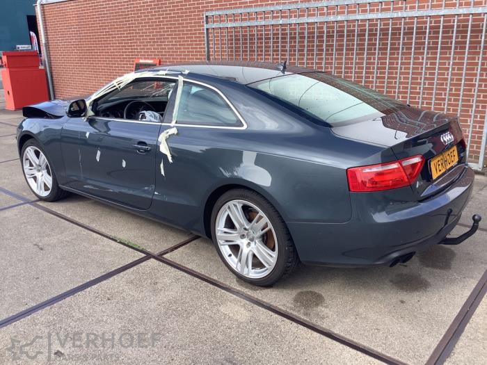 Audi A5 1.8 TFSI 16V Épave (2008, Gris)