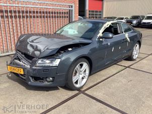 Audi A5 1.8 TFSI 16V Épave (2008, Gris)
