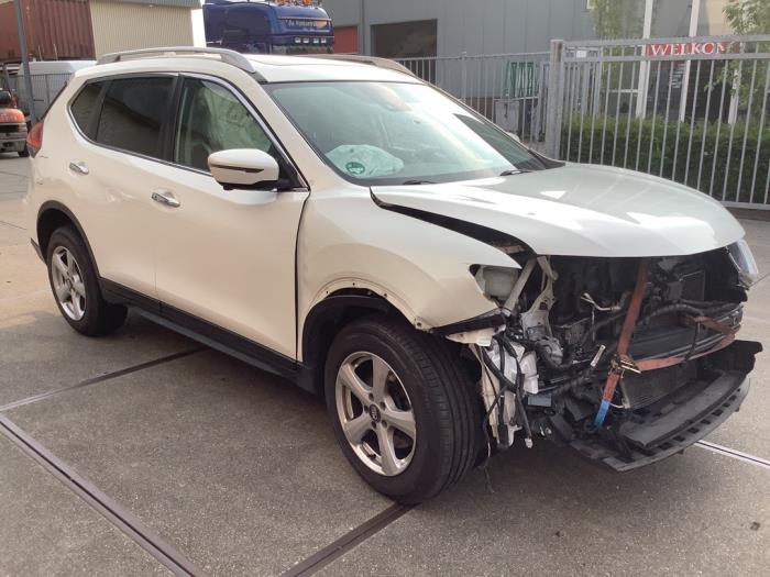 Nissan X-Trail 1.6 DIG-T 16V Skrotfordon (2018, WIT)
