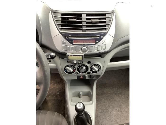 Nissan Pixo 1.0 12V Épave (2010, Gris)