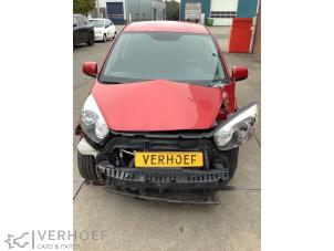 Kia Picanto 1.0 12V Samochód złomowany (2016, Czerwony)